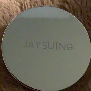 Waterproof matte setting powder